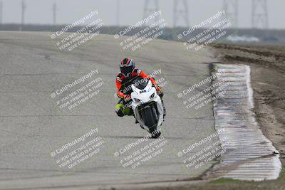 media/Nov-29-2025-TrackDaz (Sat) [[10ae2d9bce]]/B Group/Session 3 (Outside Grapevine)/